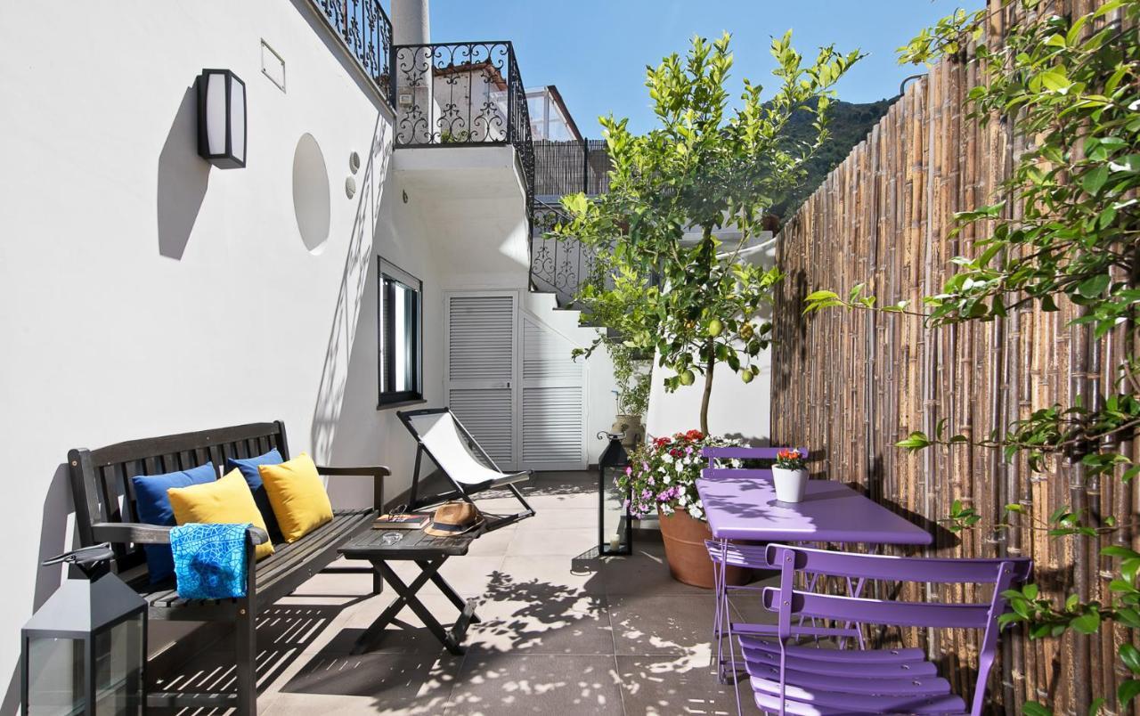 Lulu Capri Apartment อนากาปรี ภายนอก รูปภาพ